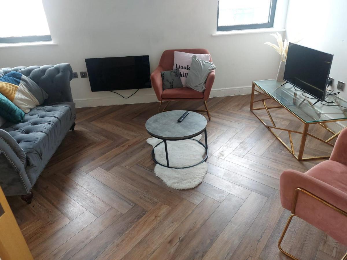 Spacious Unique City Apartments Бирмингем Экстерьер фото