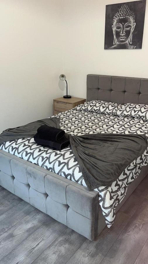 Spacious Unique City Apartments Бирмингем Экстерьер фото